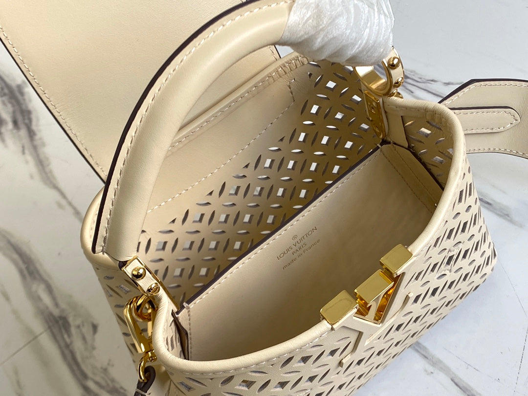 LV M57228 mini Capucines手袋