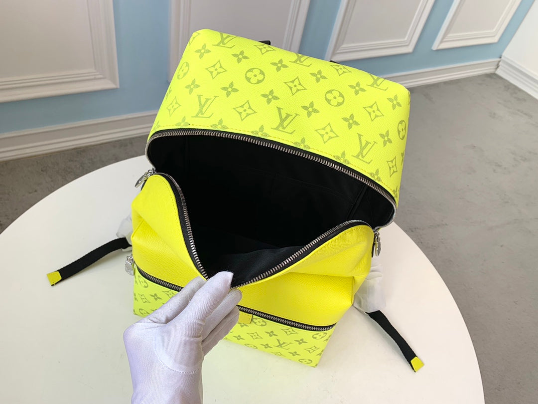 M30228 路L家-Discovery 小號雙肩包糅合