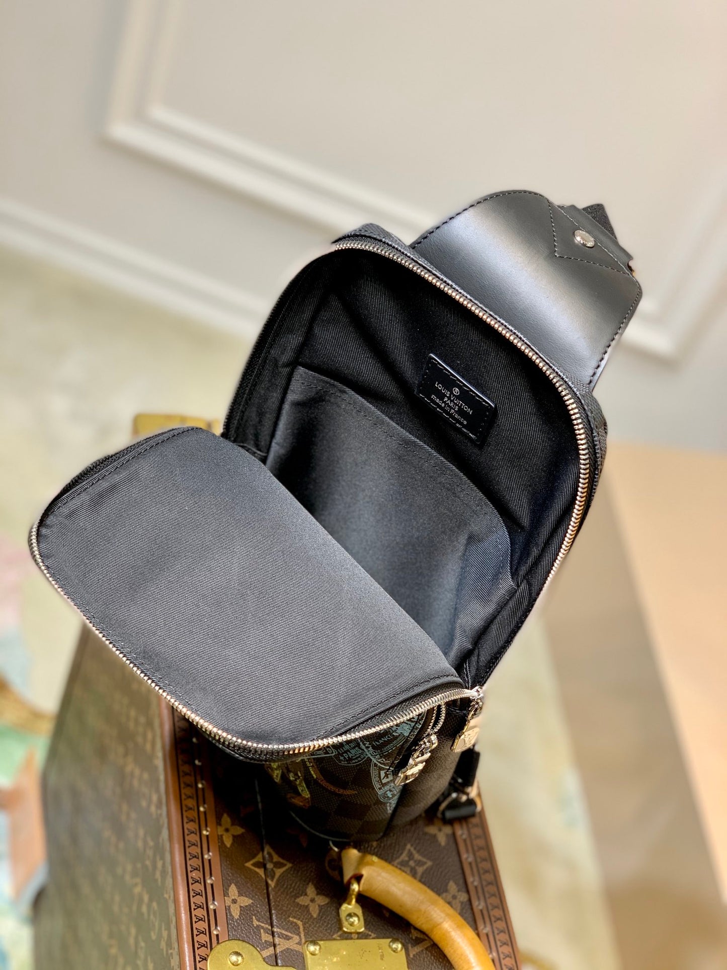 Lou-Avenue Sling Bag 腰包 胸包