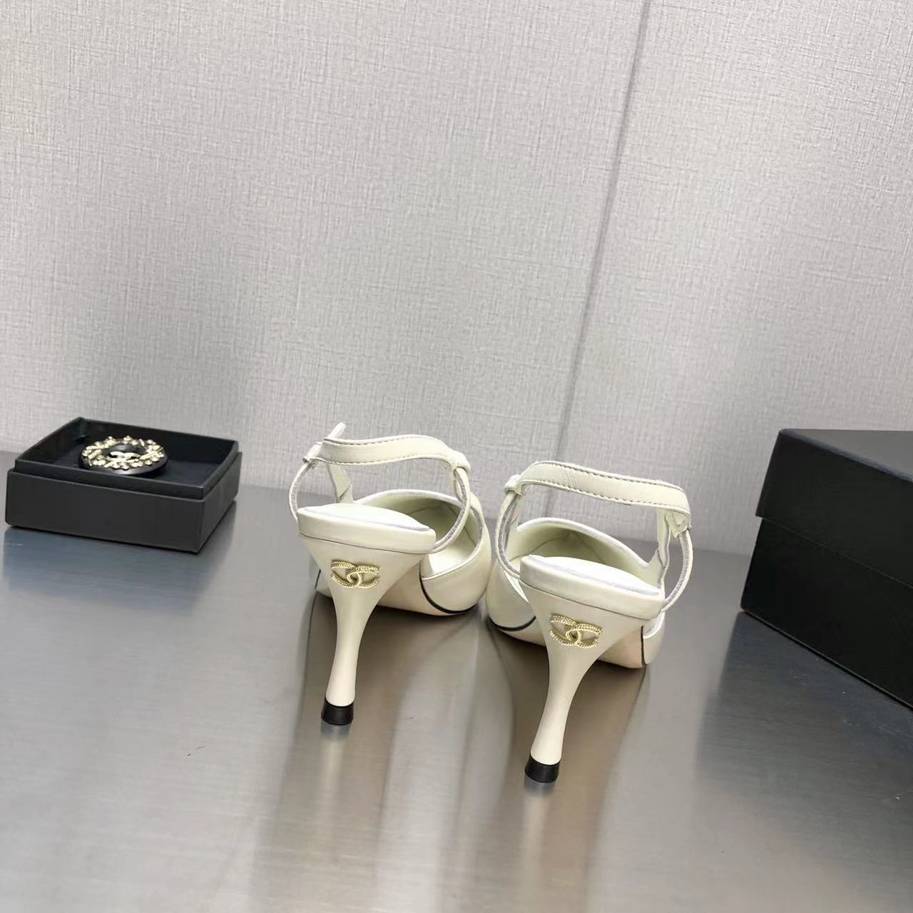 小香家-2022走秀款 尖頭跟鞋 白色