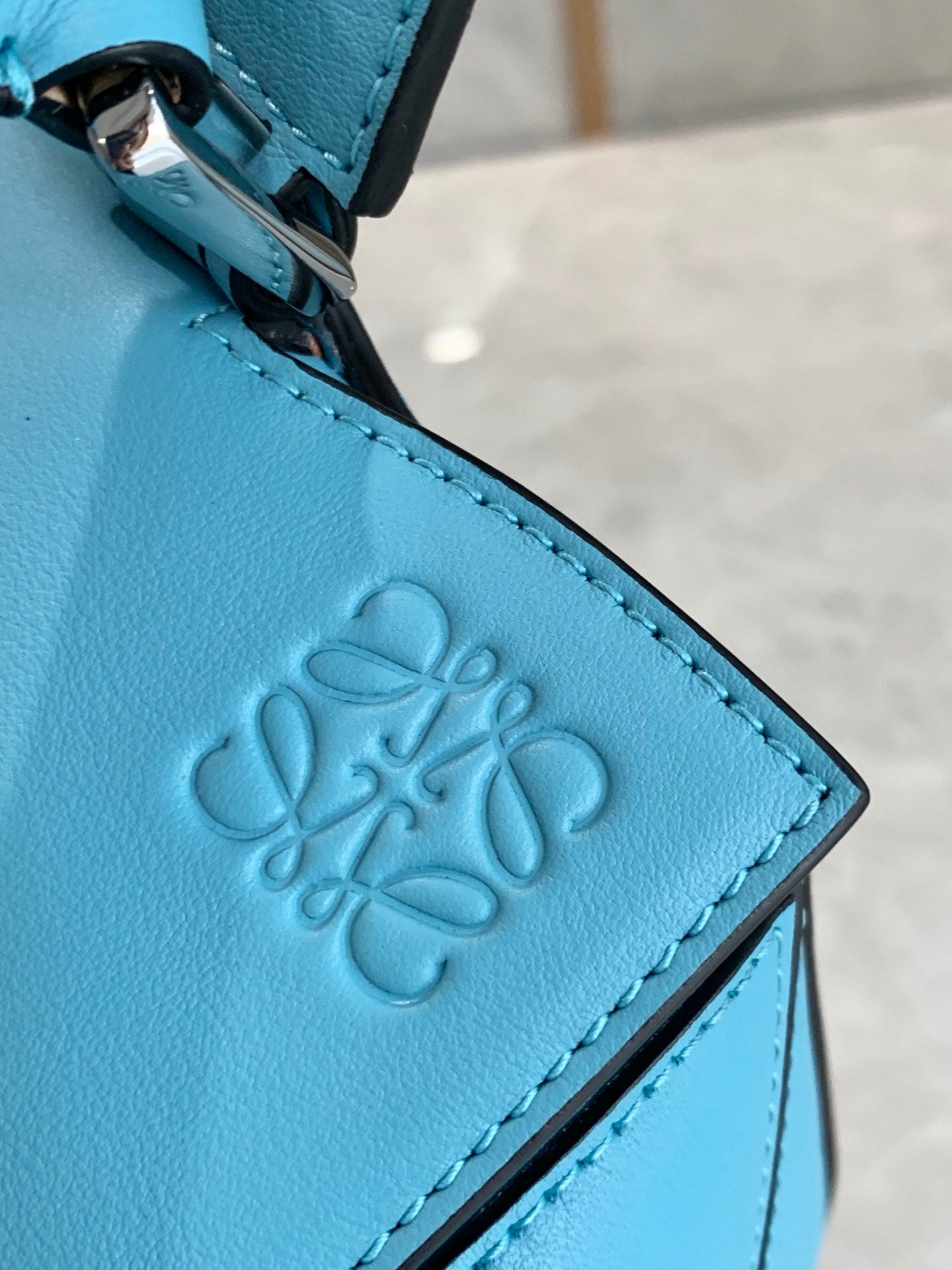 羅L威-2020年新款 Puzzle bag  小牛皮