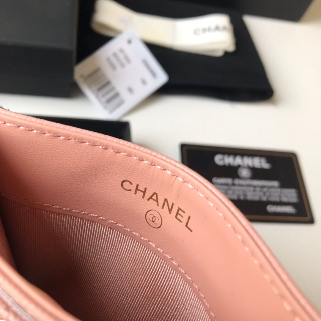 Chanel 大Logo卡包
