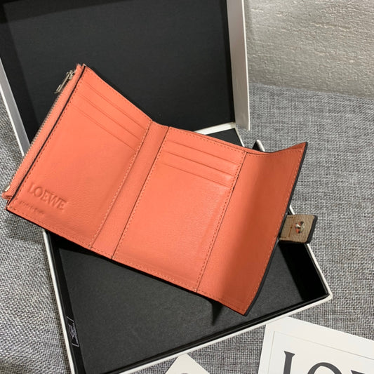Loewe 三折短夾