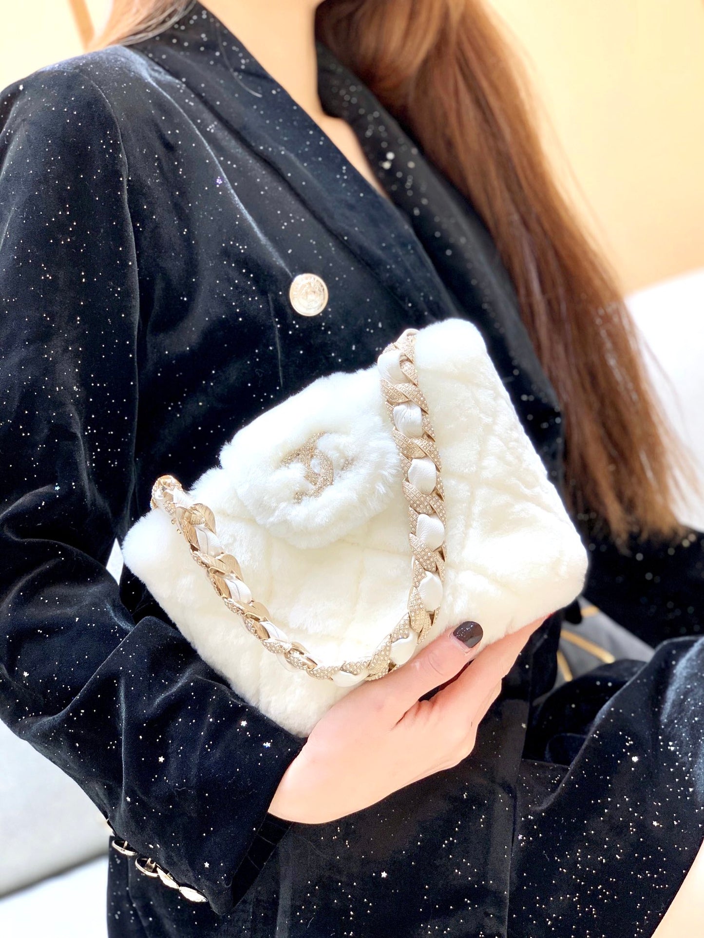 Chanel 剪羊毛鑽鏈包