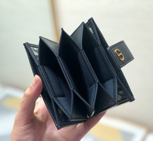 Dior 風琴卡包