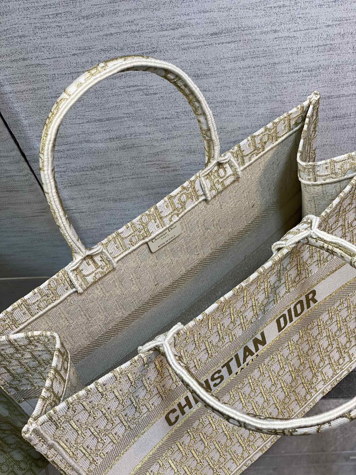 Dior Book Tote-大號41.5cm-金色老花 聖誕限定