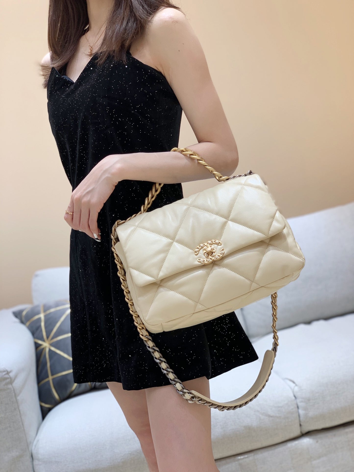 小香家-19Bag 米色金扣 中號