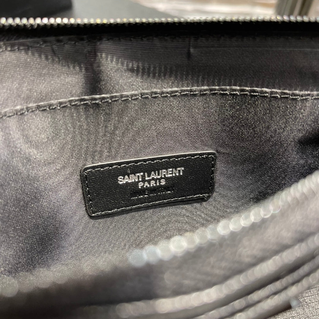 YSL 拉鍊手拿包 扁長夾 黑色黑扣