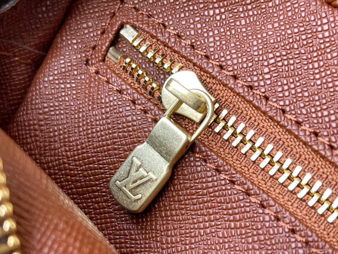 M51276 路L家-Vintage中古相機包 小號 男女同款