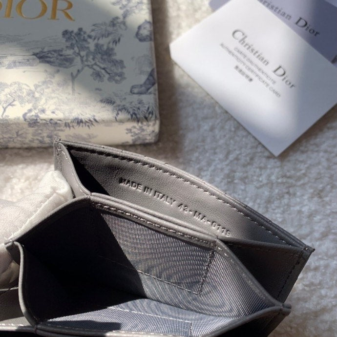Dior 風琴卡包