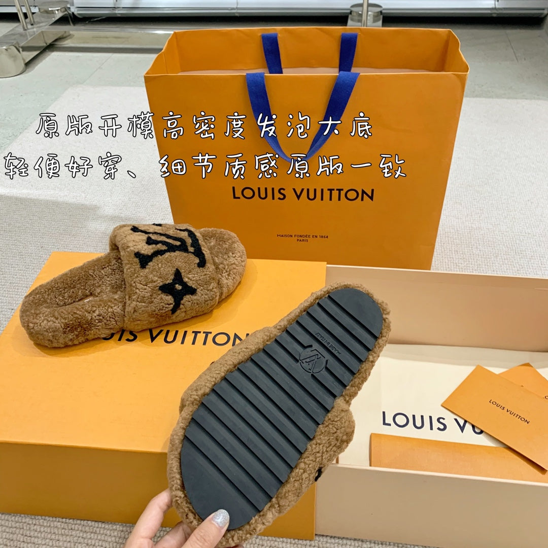 路L家-Paseo Comfort 系列 泰迪毛毛拖鞋 黑色