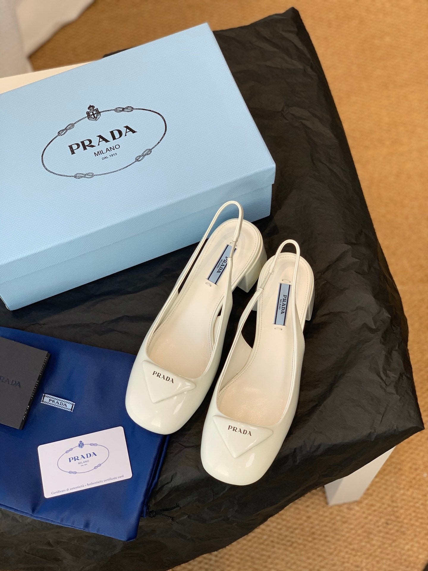 Prada 鞋-Prada 低跟 瑪莉珍鞋（白）