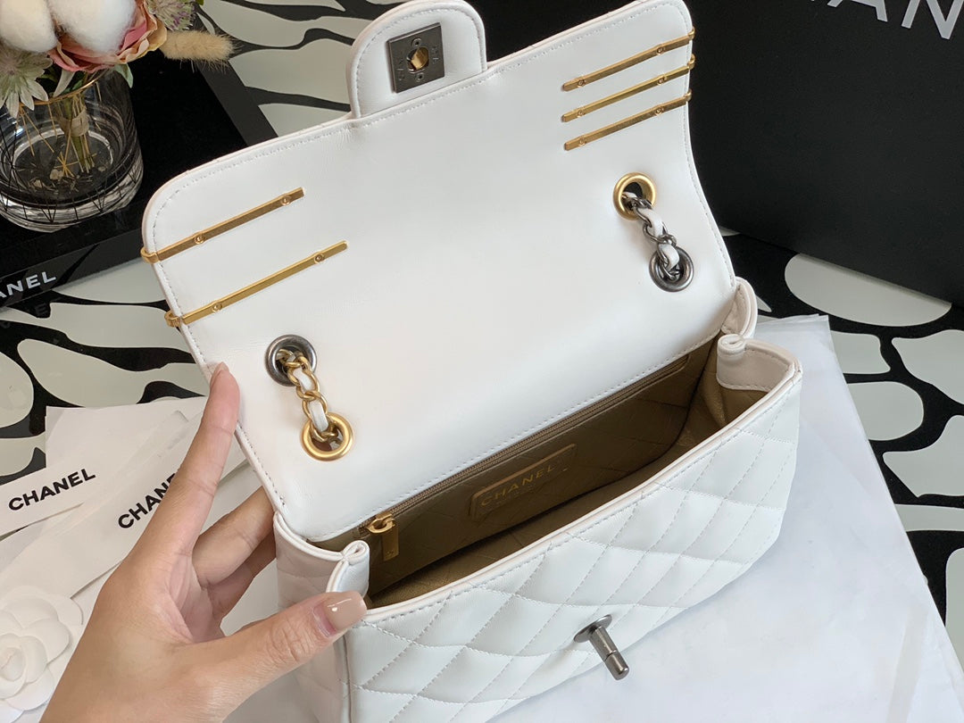 小香家-2022秋冬新款 徽章口蓋包 22cm