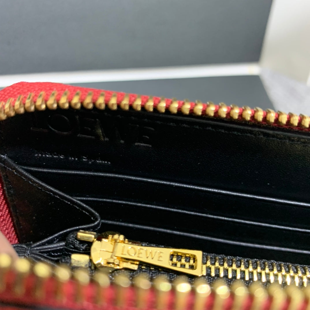Loewe Puzzle zip around wallet 拉鍊長夾