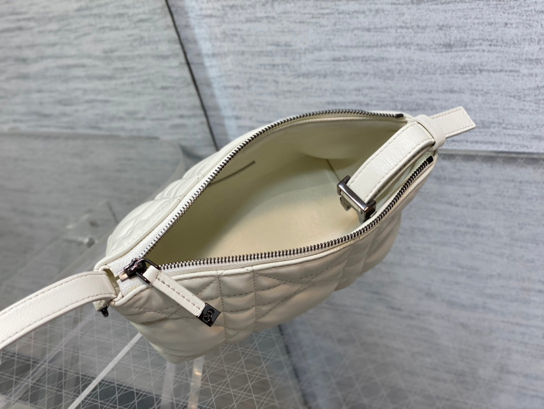 Dior-Nomad手提包 飯盒包 小號 奶白色