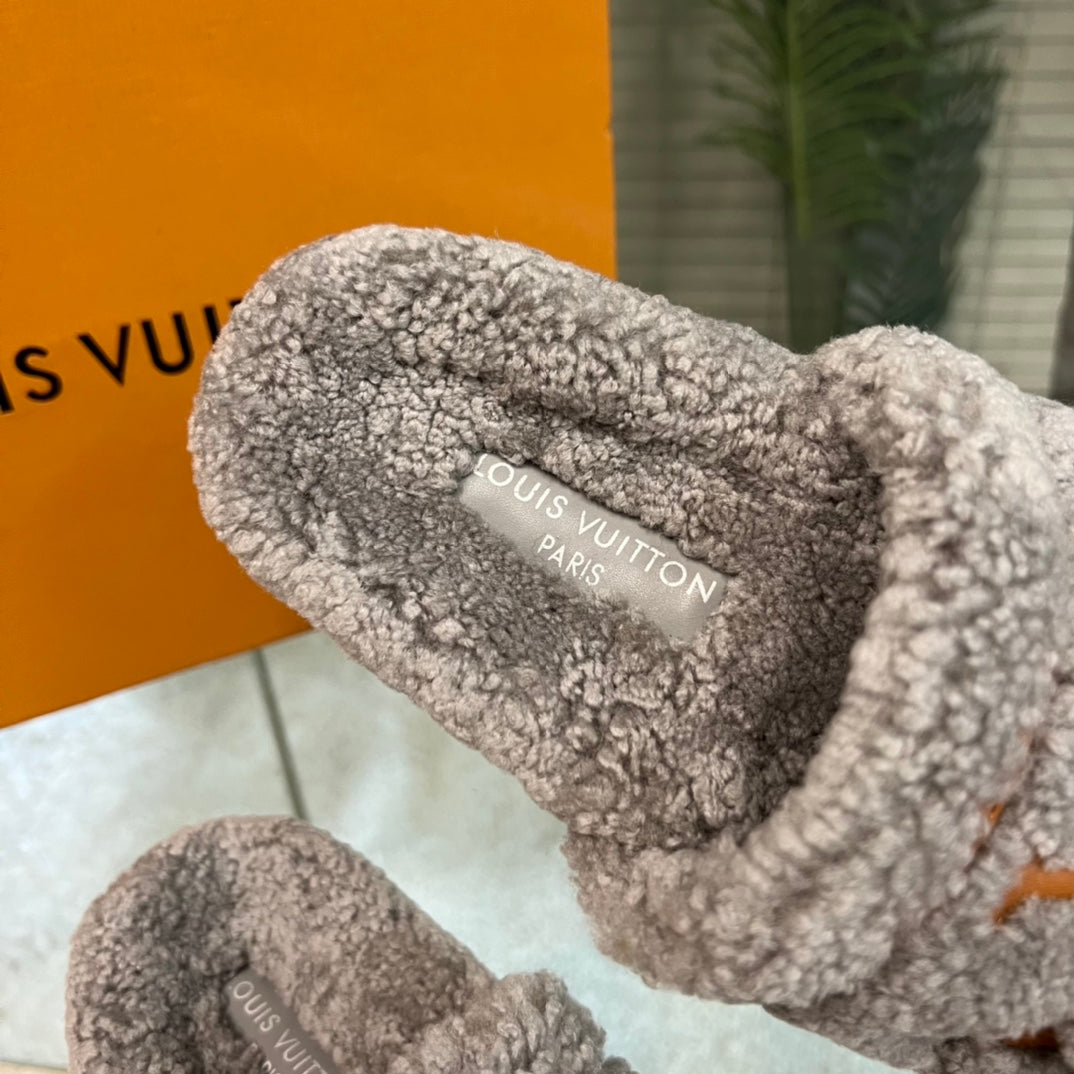 路L家-2022早春新款 毛毛拖鞋 灰色
