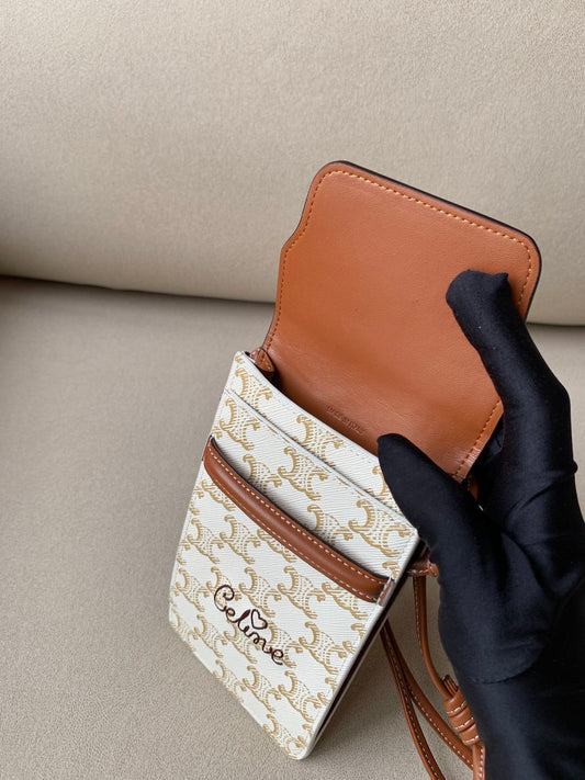 Celine 標誌印花羊皮革翻蓋手機包
