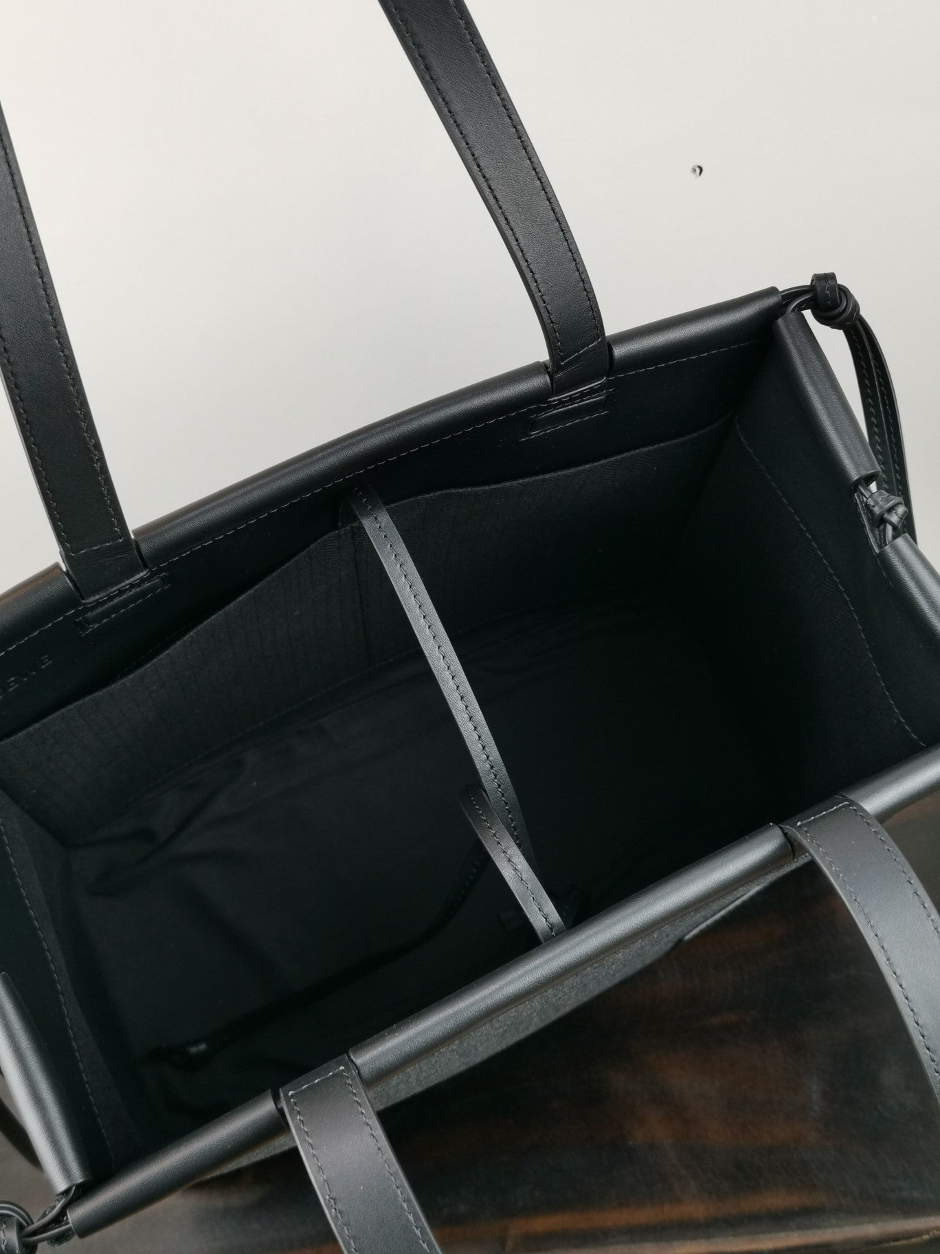羅L威-Cushion Tote 大號