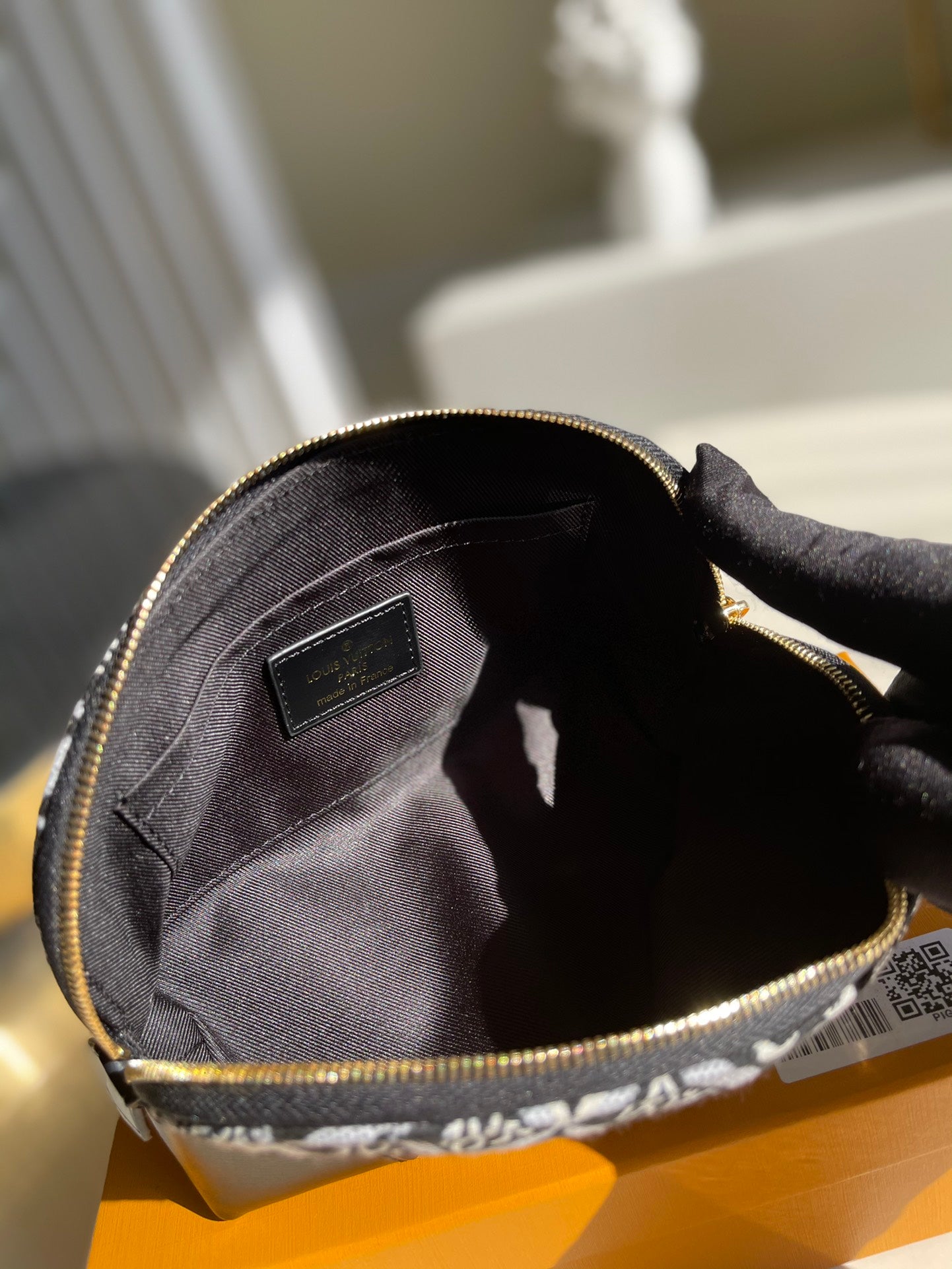 LV M69991 帆布化妝包