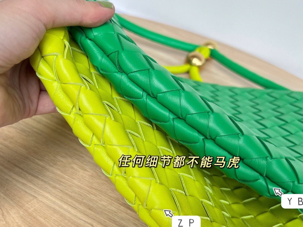 B編織-VENETA Turn小金球 編織包 羊皮 29x31x9