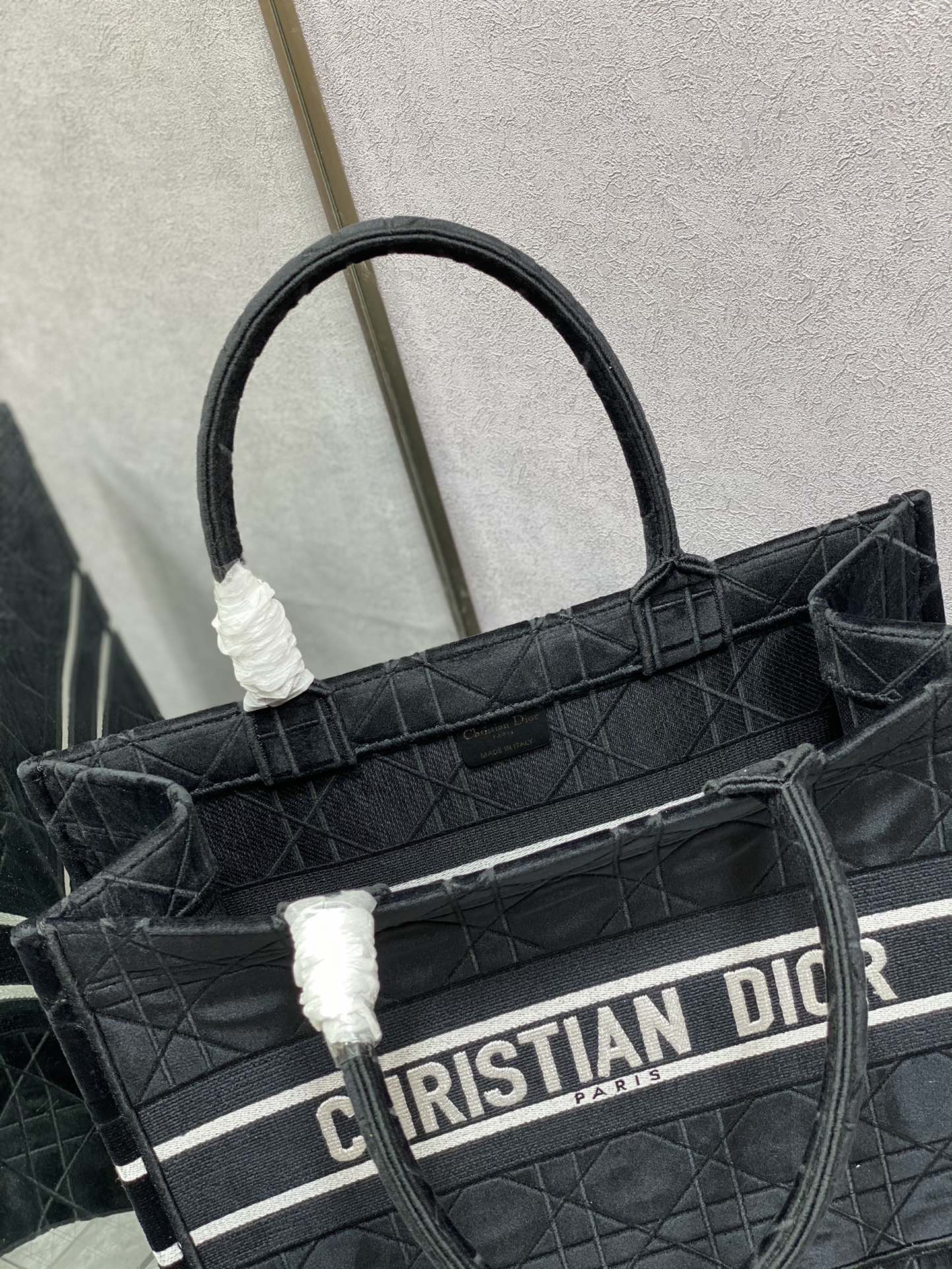 Dior Book Tote-小號36.5cm-秋冬絲絨菱格系列