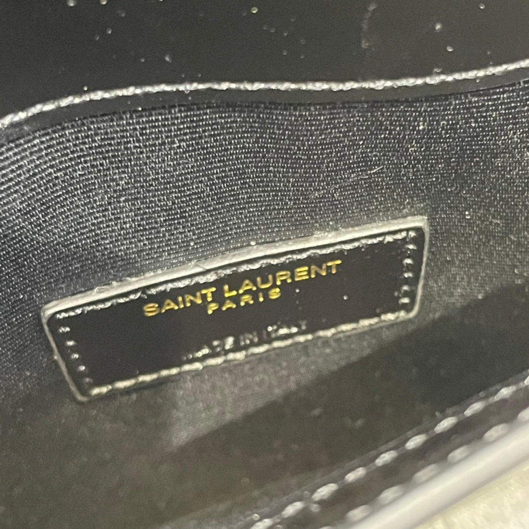 YSL ptown_新品手拿包-黑光滑皮金釦