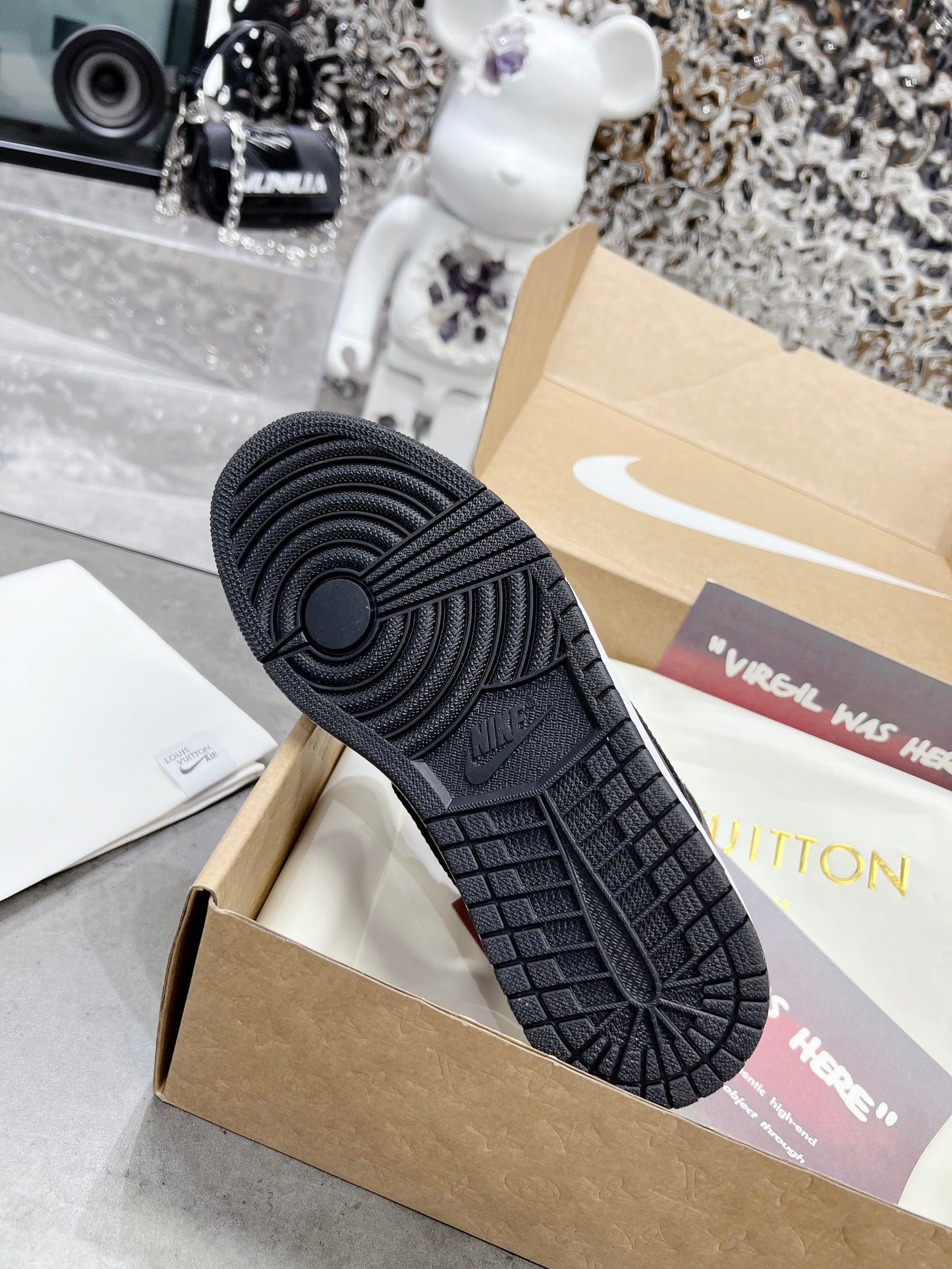 路L家-Nike  Air Jordan 1 Low AJ1 運動籃球鞋 男女同款 咖色