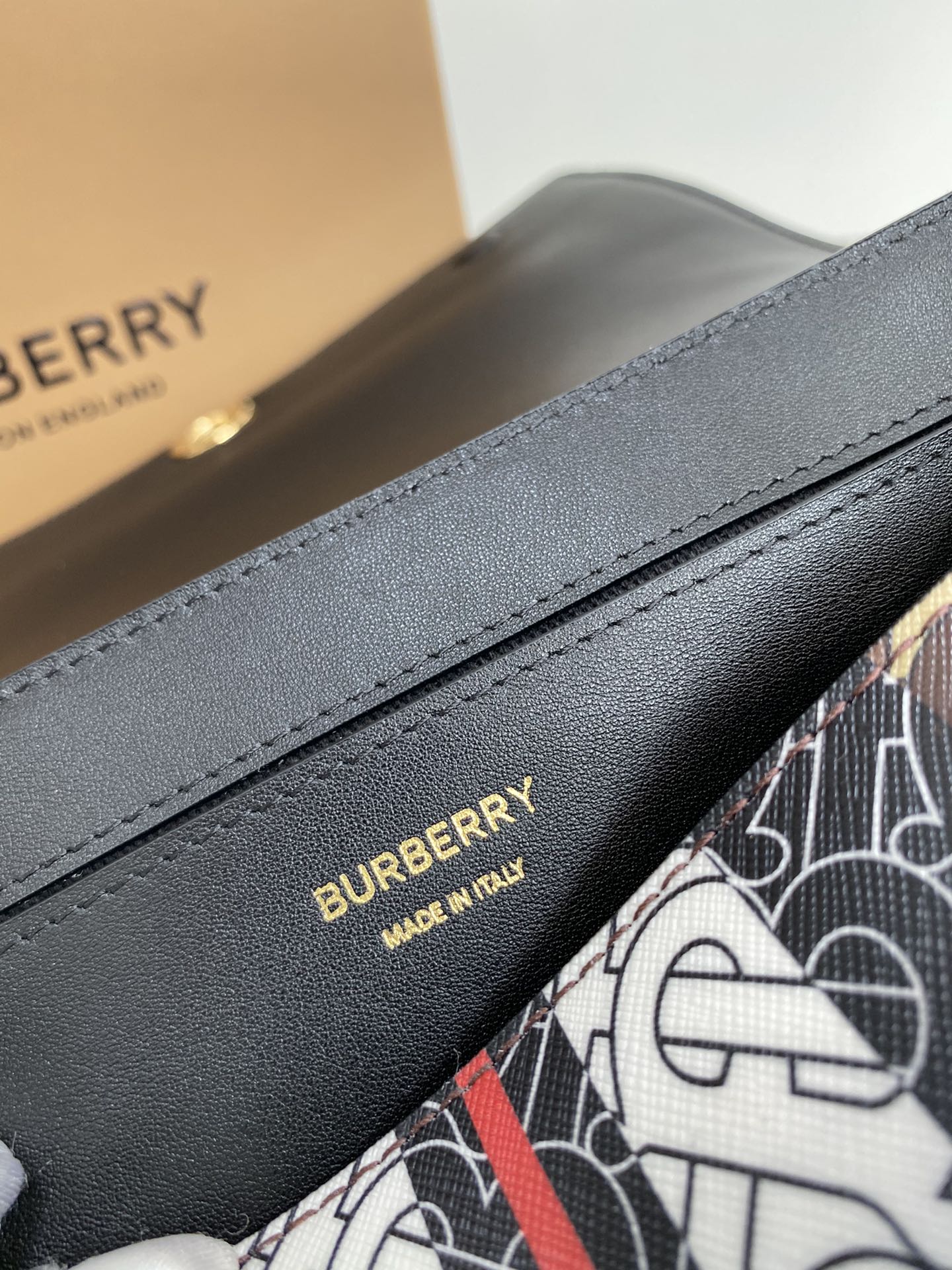 巴B家-Burberry版滿 斜背包