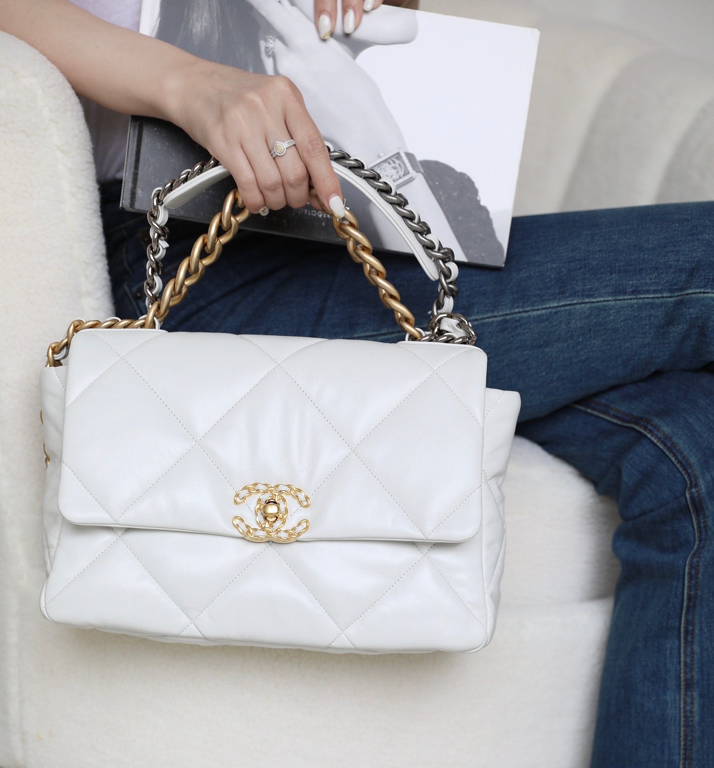 Chanel 19Bag-中號白色