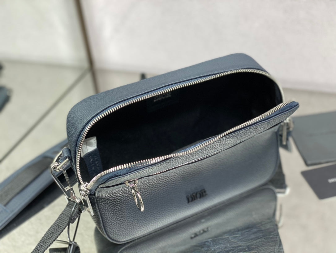Dior 經典相機包-22*15*5cm