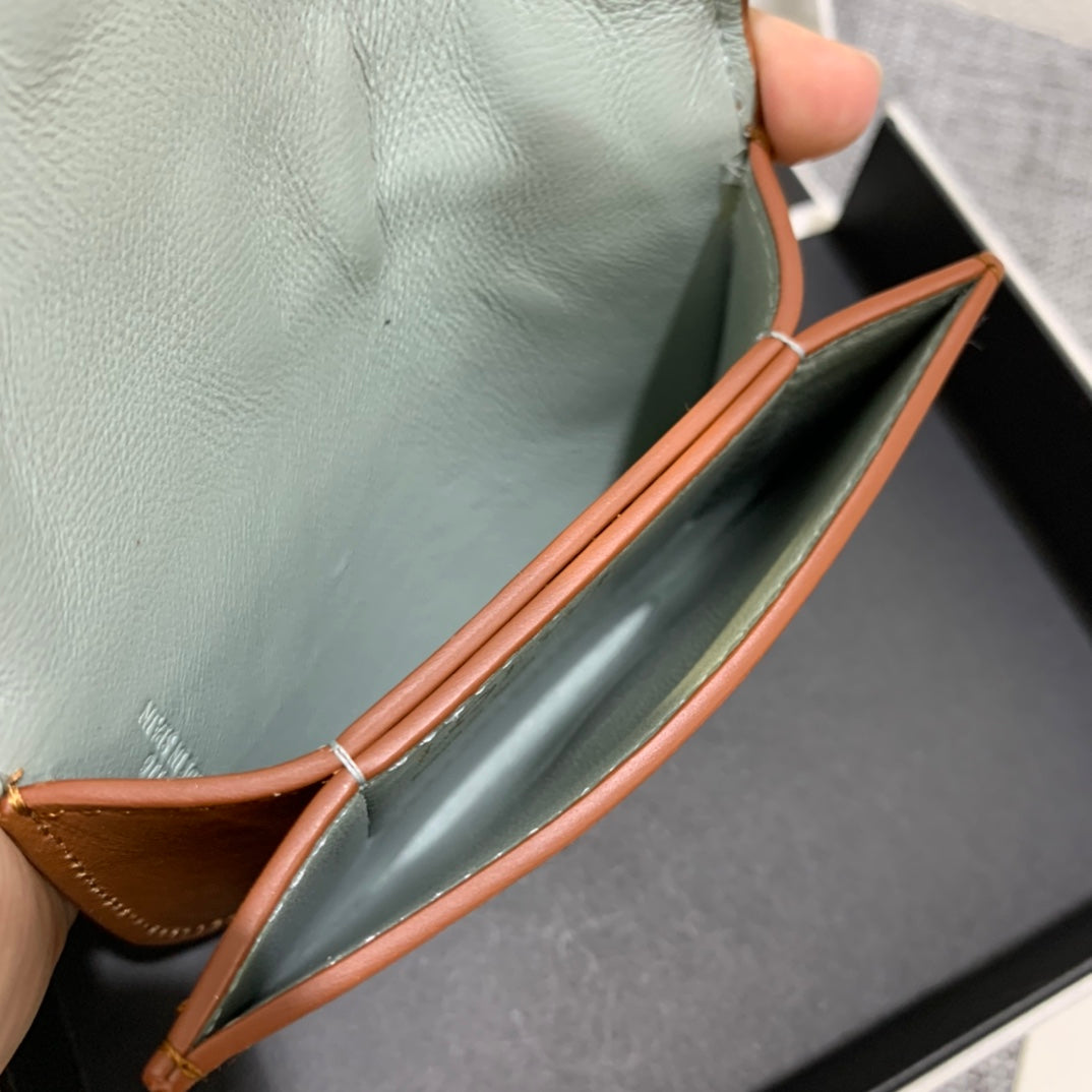 Loewe Goya 系列絲綢小牛皮卡包