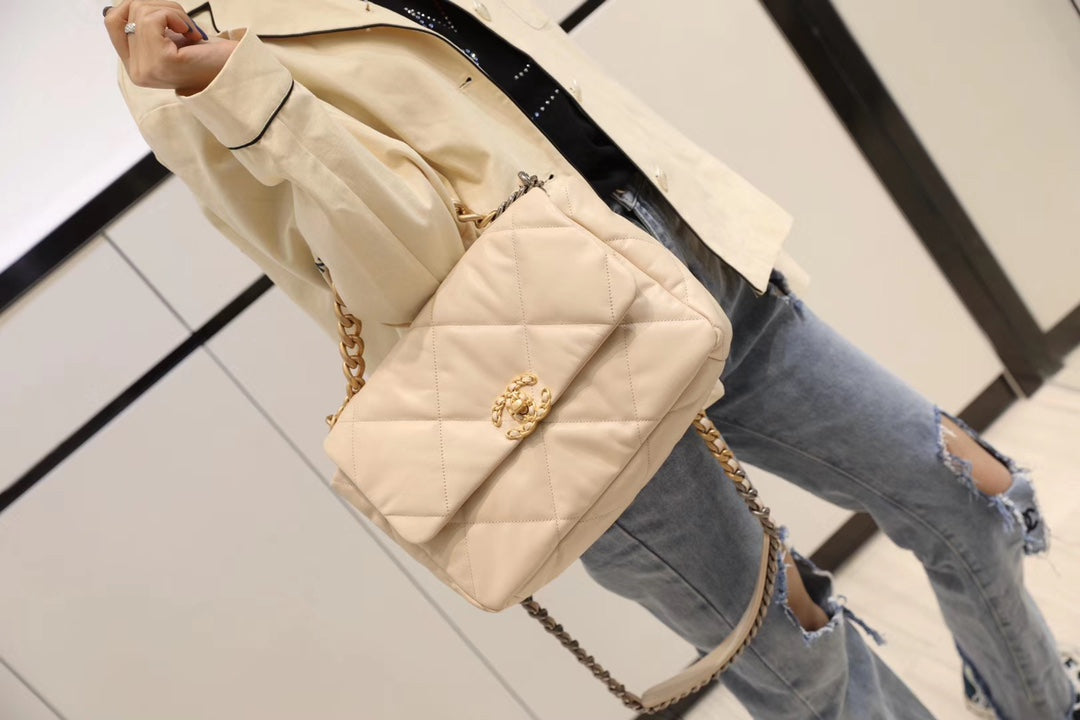 Chanel 19Bag-中號杏色
