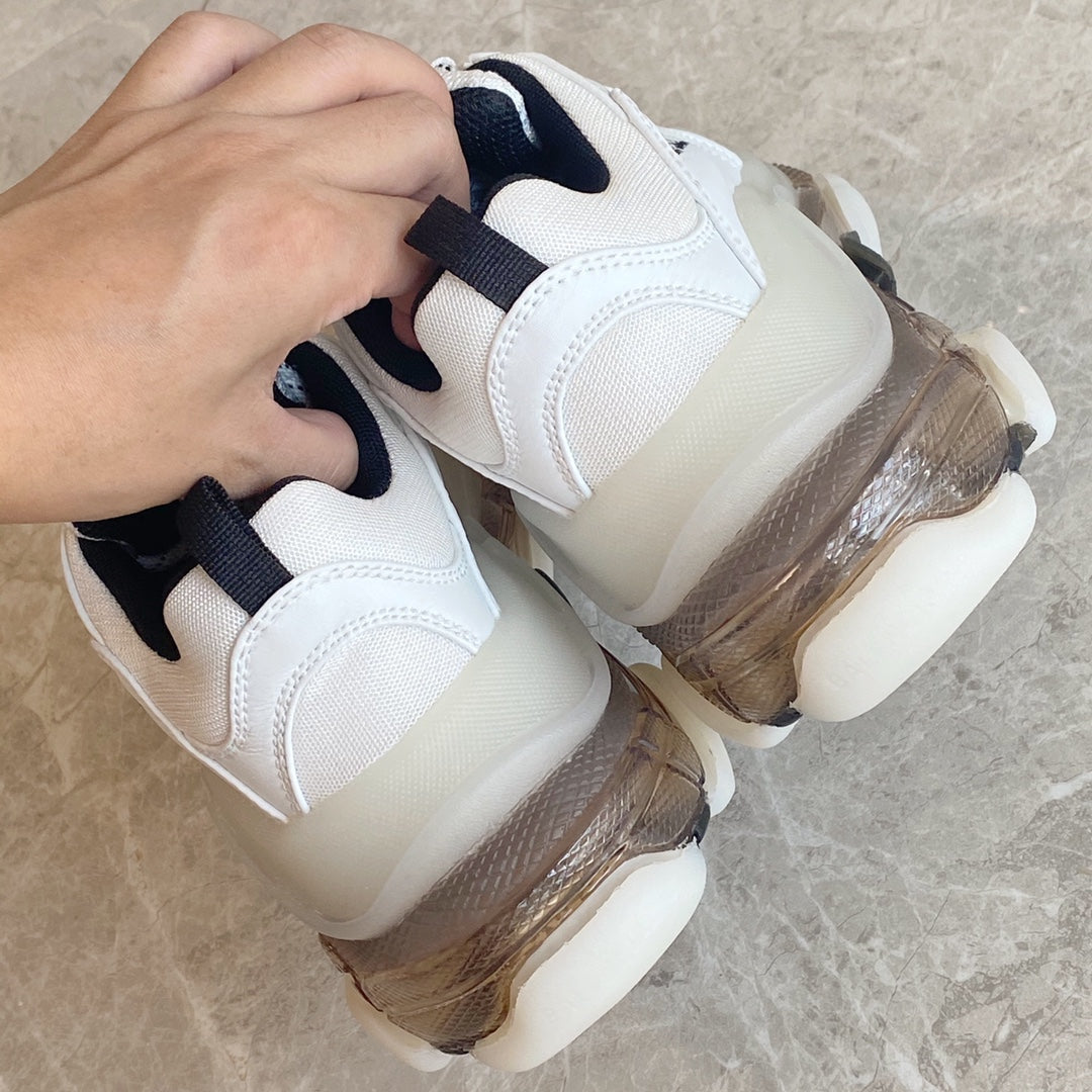 Balenciaga 巴黎世家- Triple S 氣墊老爹鞋