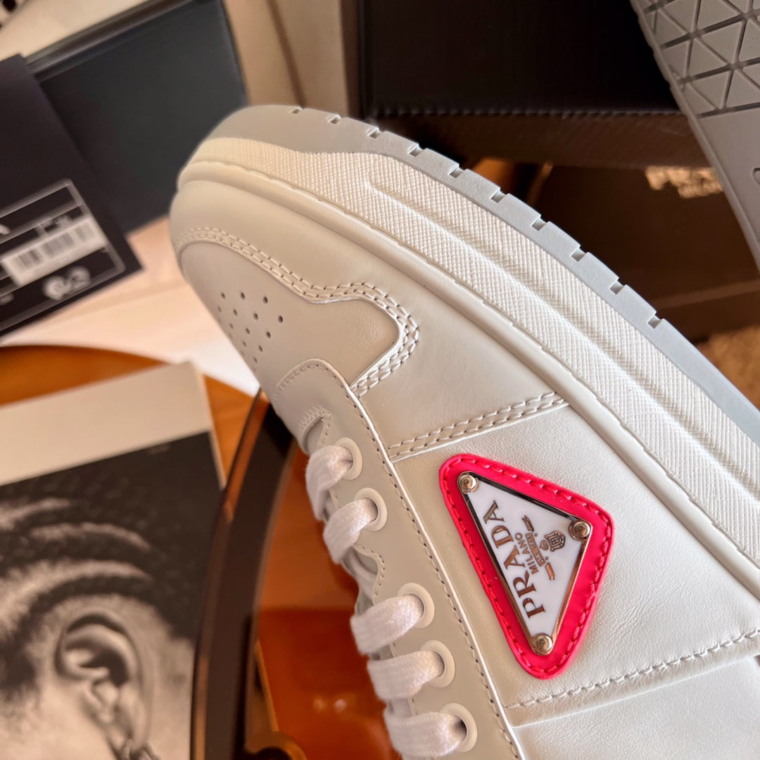 Prada鞋-Prada 粉色LOGO 小白鞋