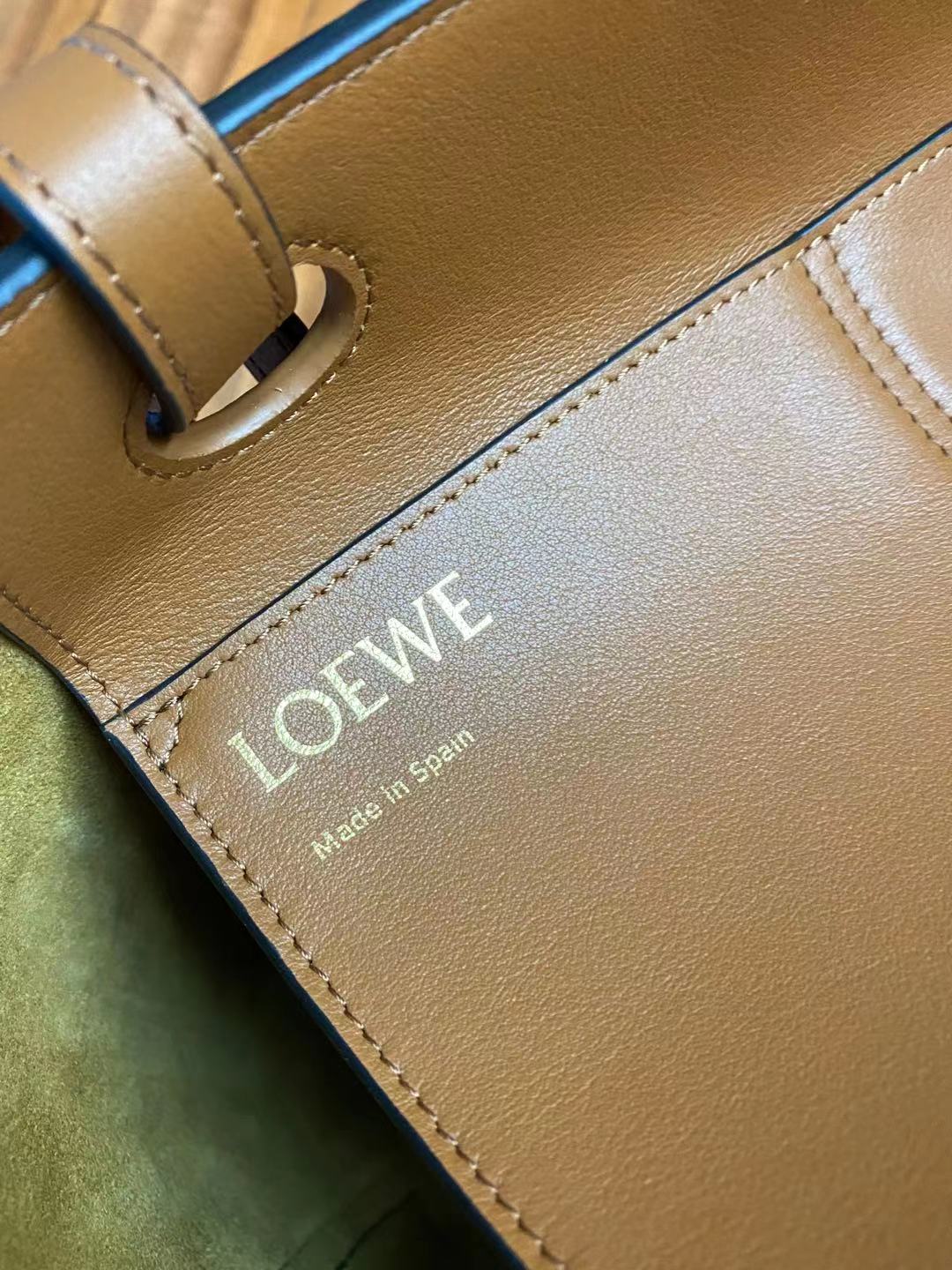 羅L威-Anagram Tote 牛皮 咖色