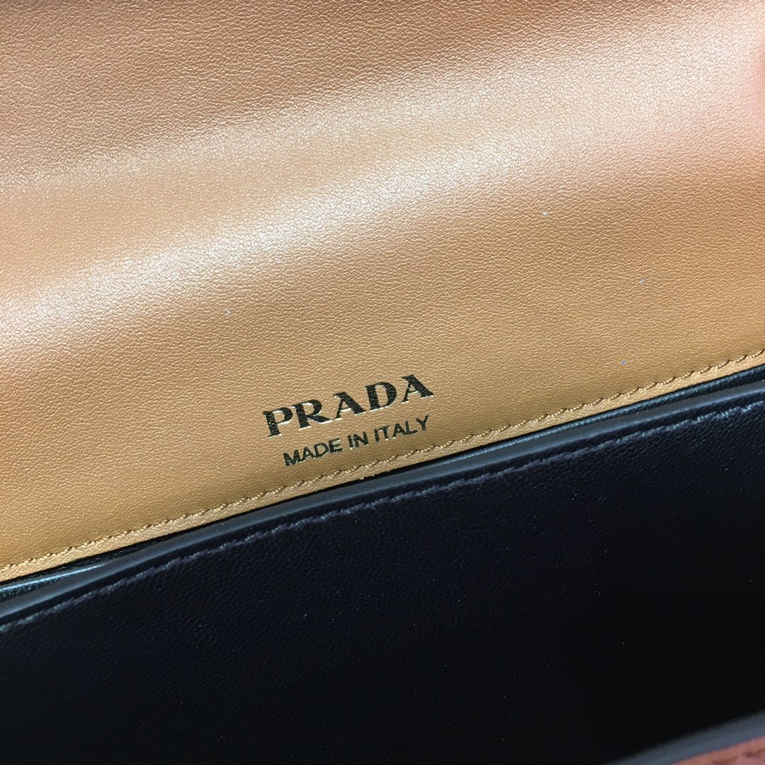 普P家-2019年 Sidonie鍊條包 咖色