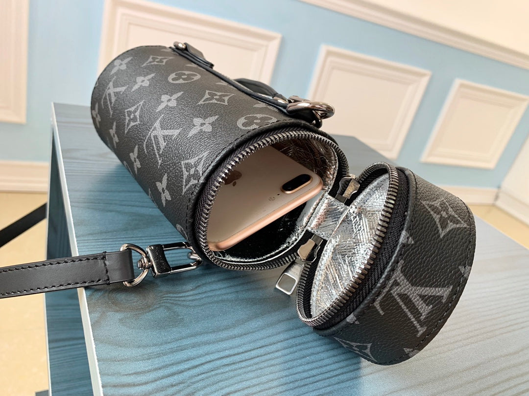 GI0398 路L家-Monogram Eclipse 帆布 瓶套 水壺包