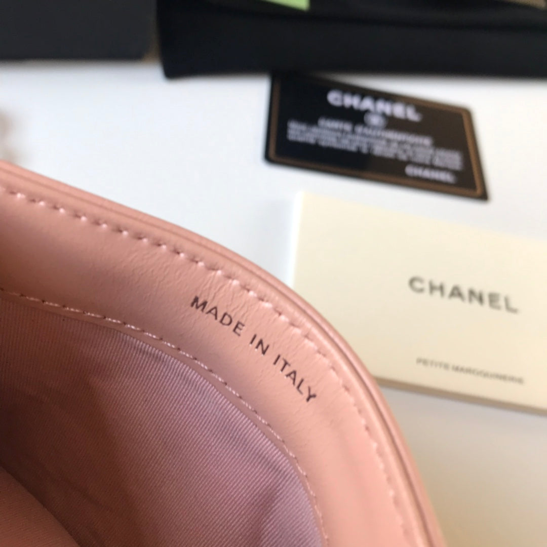 Chanel 流浪系列卡包