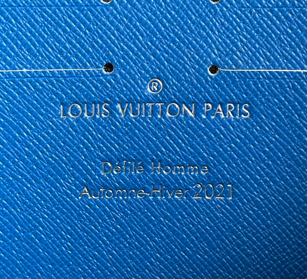 LV M61692字母藍色 經典POCHETTE VOYAGE 中號手袋