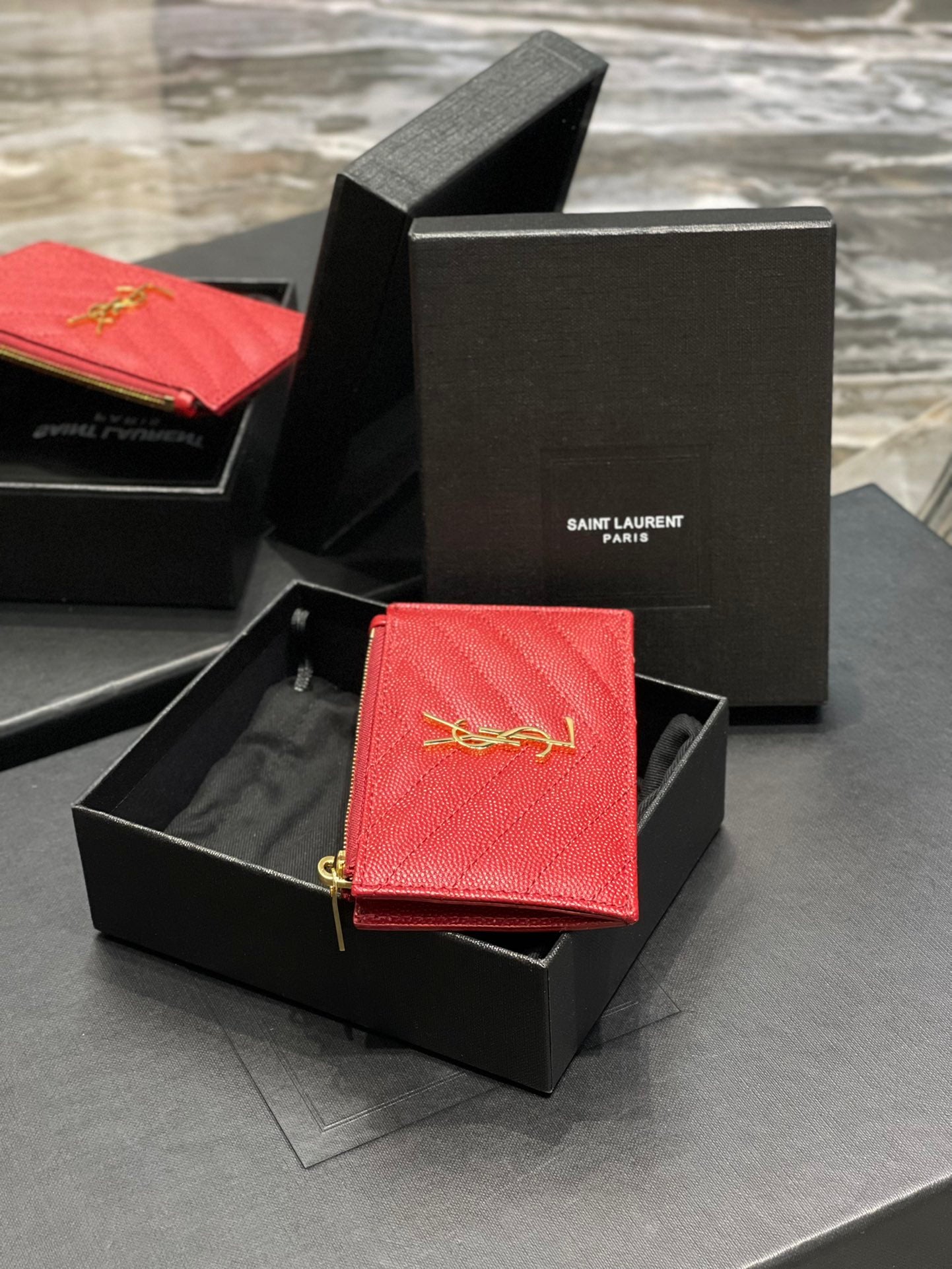YSL 新品卡包_紅色金扣