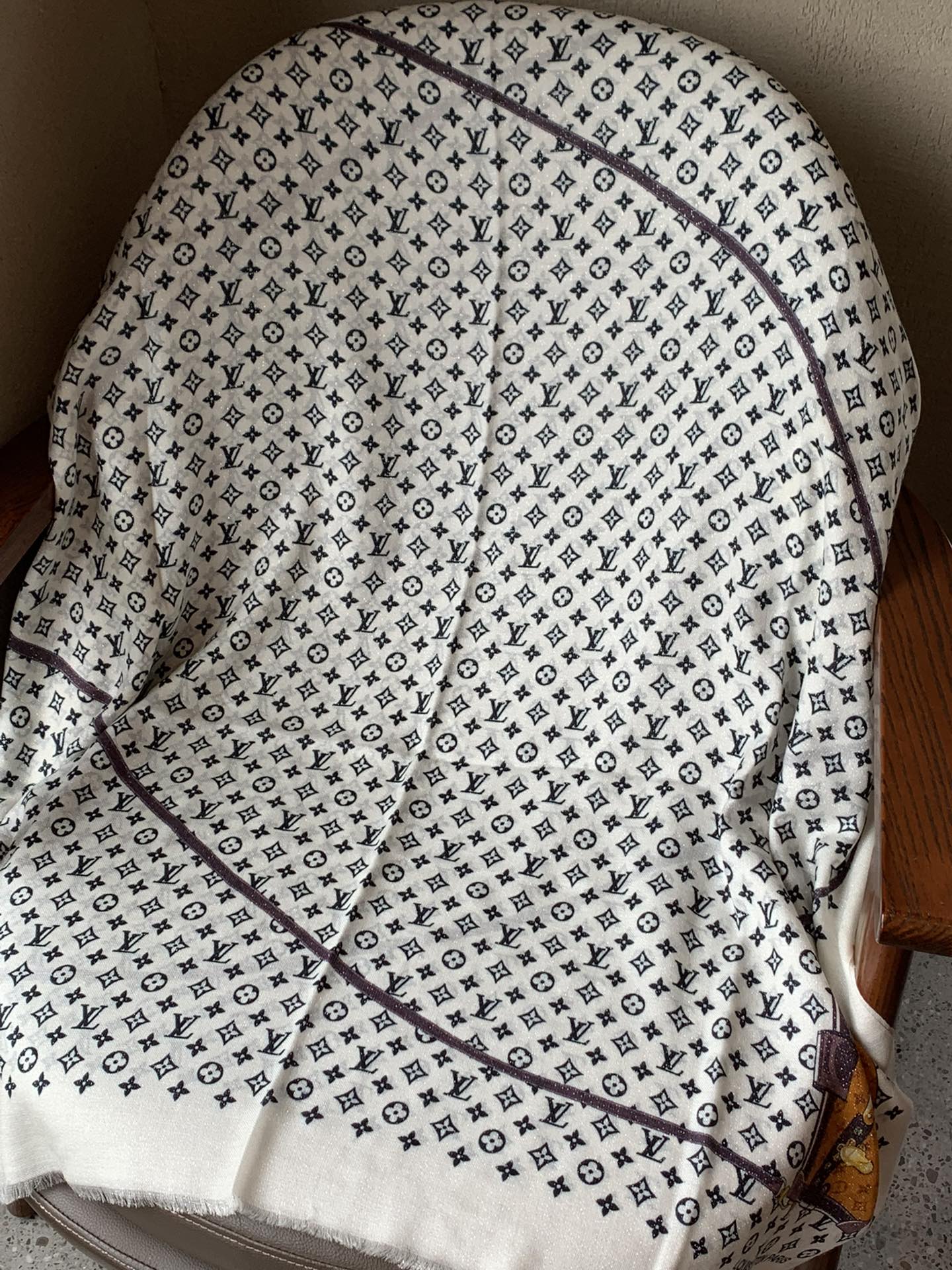 路L家-Le Tout Paris圍巾 110*200cm 羊絨 白色