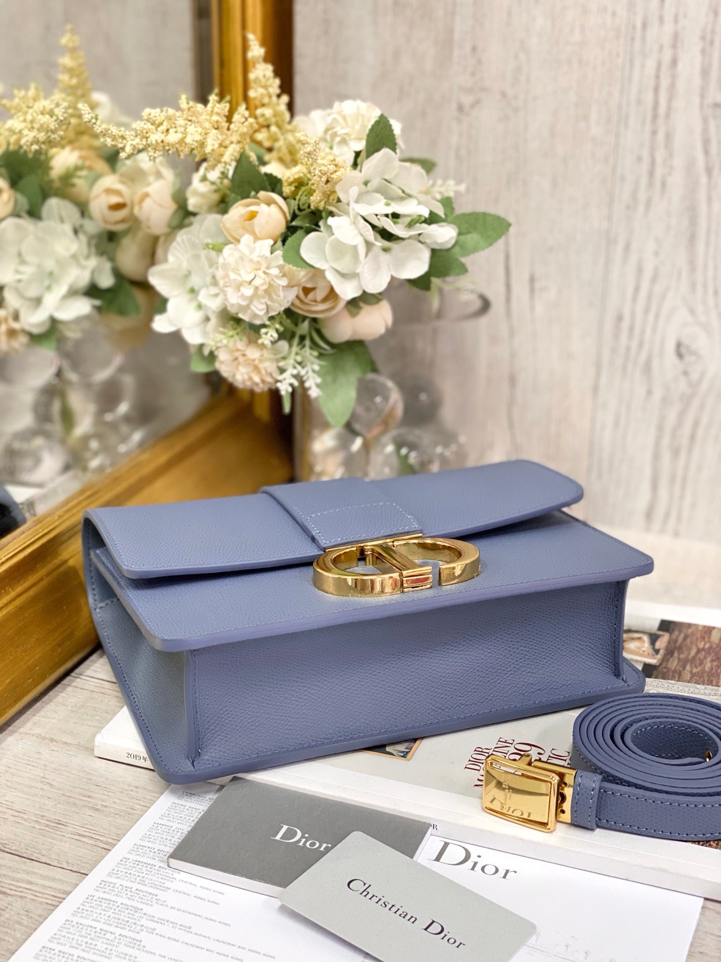 Dior 蒙田 30 Montaigne系列-24cm-金扣-牛皮手掌紋-海藍色