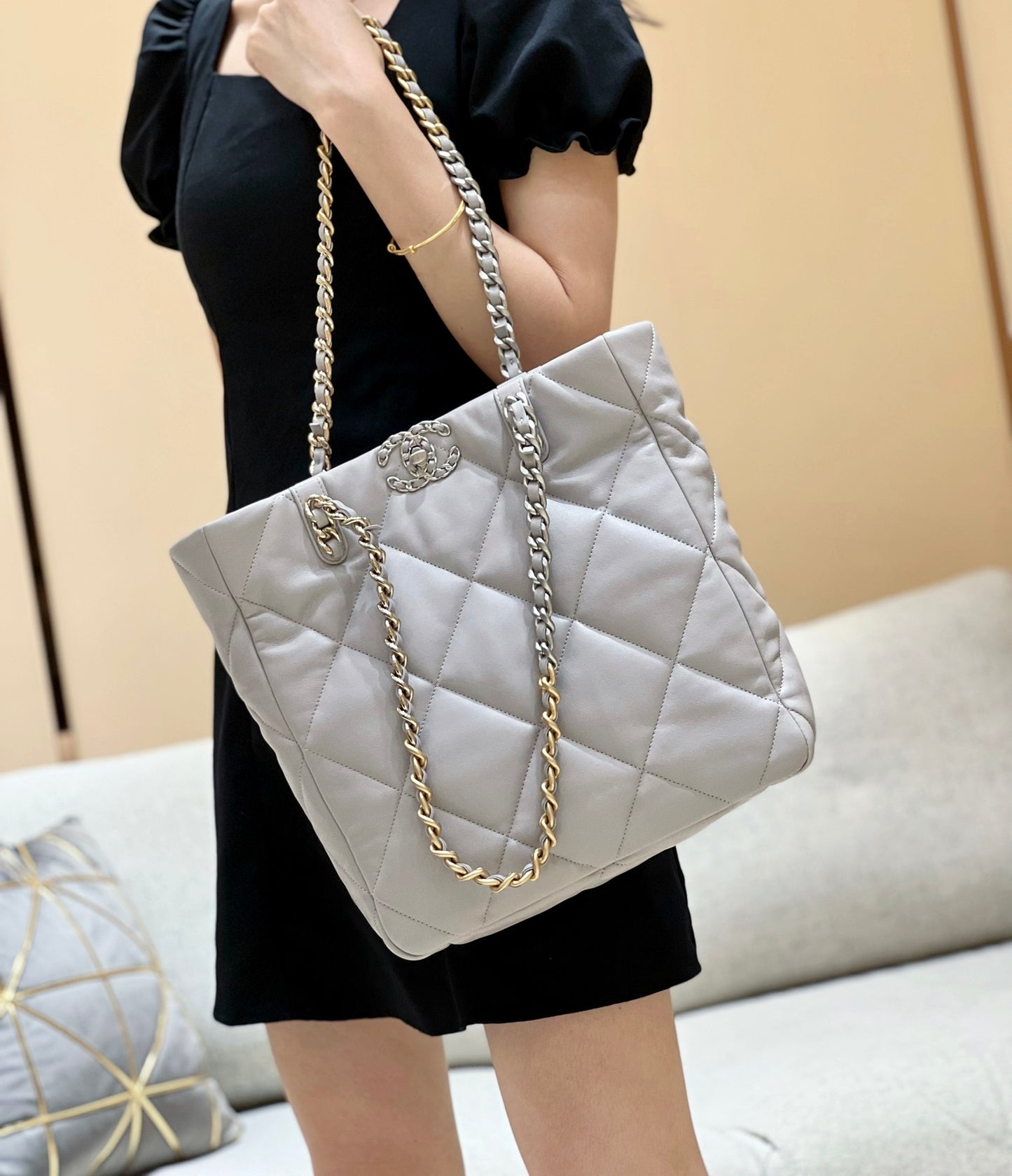 小香家-2022秋冬新款 19 bag tote購物包 銀灰色