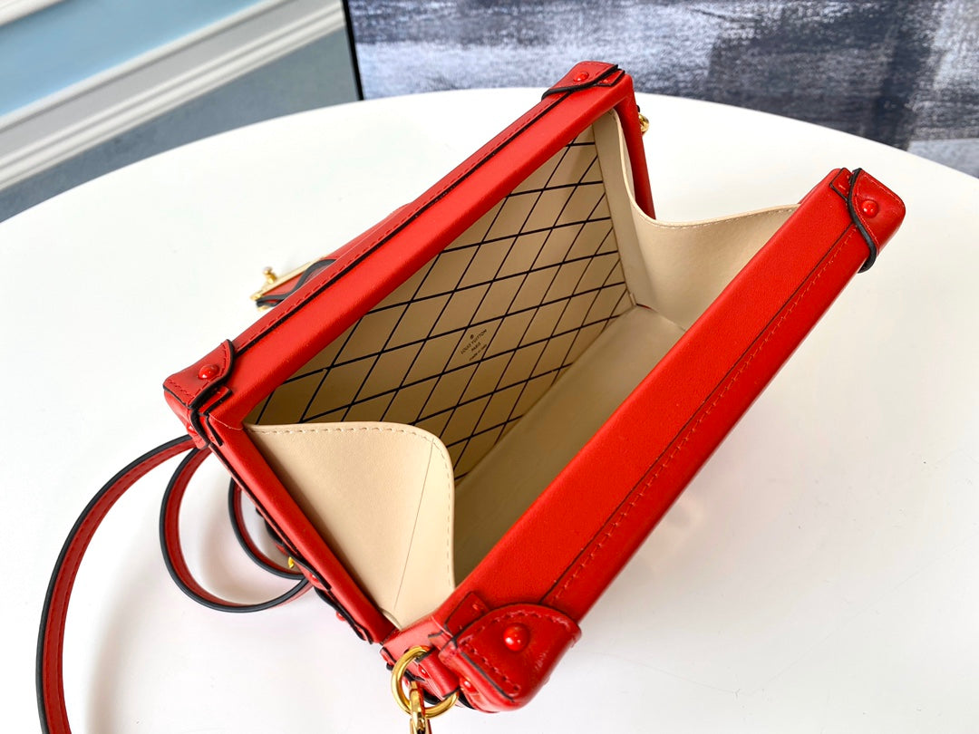 M54181 路L家-2019 早秋款 Petite Malle 手袋 紅色