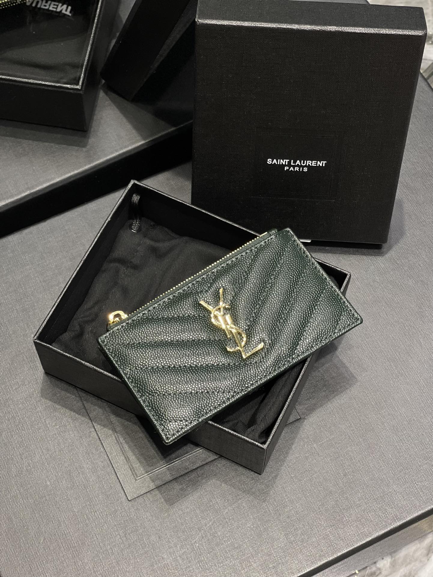 YSL 新品卡包_綠色金扣