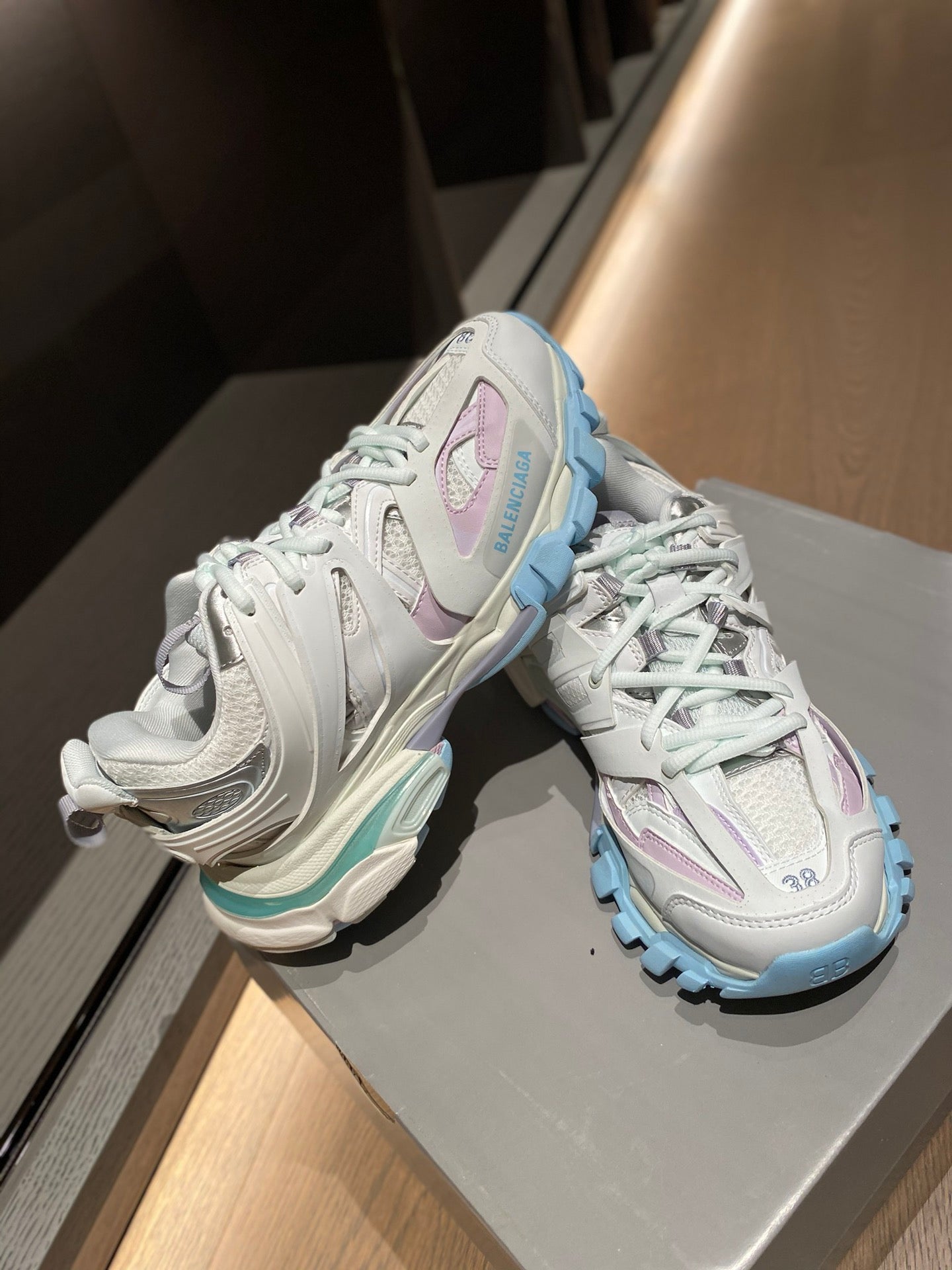 Balenciaga 巴黎世家-老爹鞋