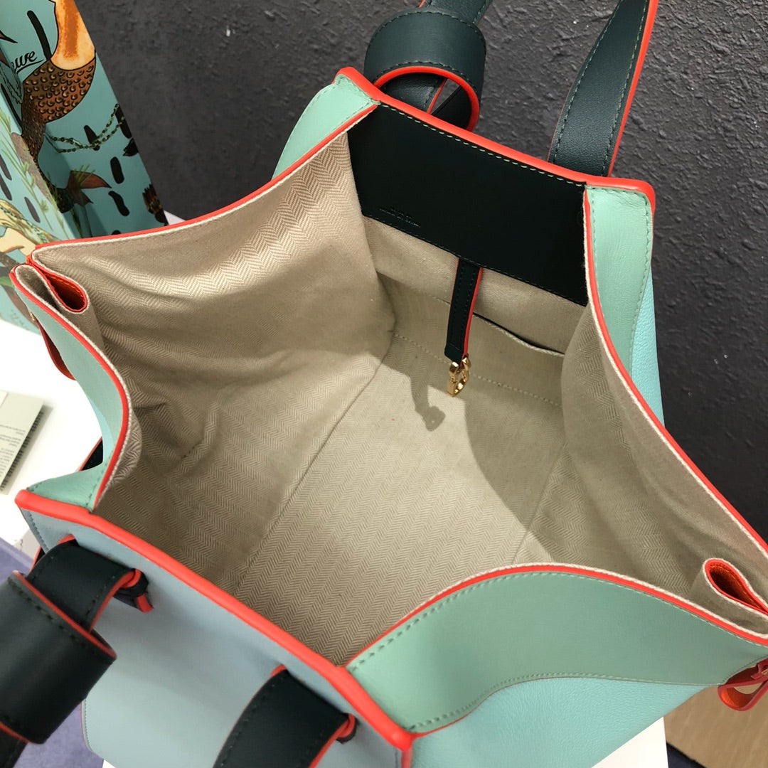 羅L威-Hammock 中號33*28*16 cm