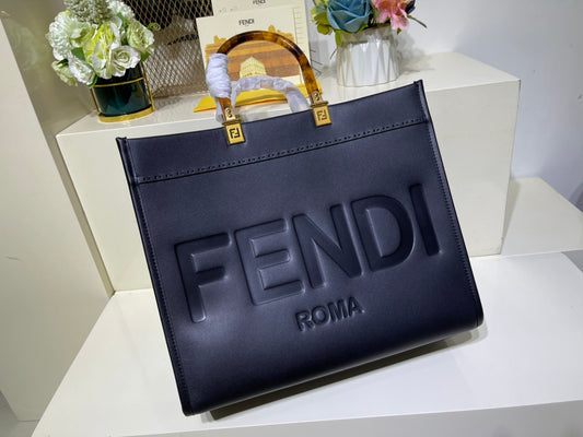 芬F家-Fendi Sunshine-中號黑色牛皮手提袋