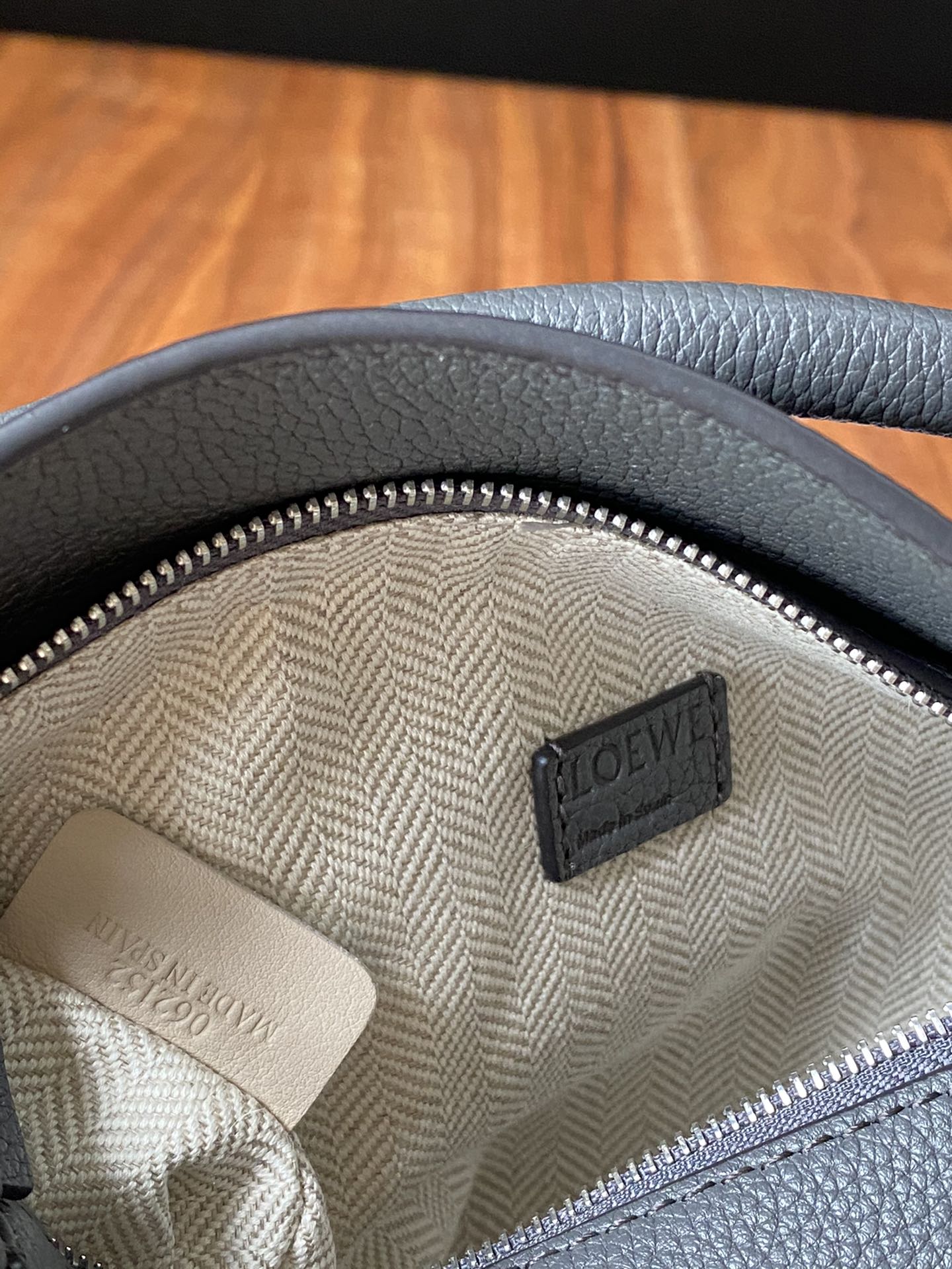 羅L威-Puzzle bag mini 小牛皮