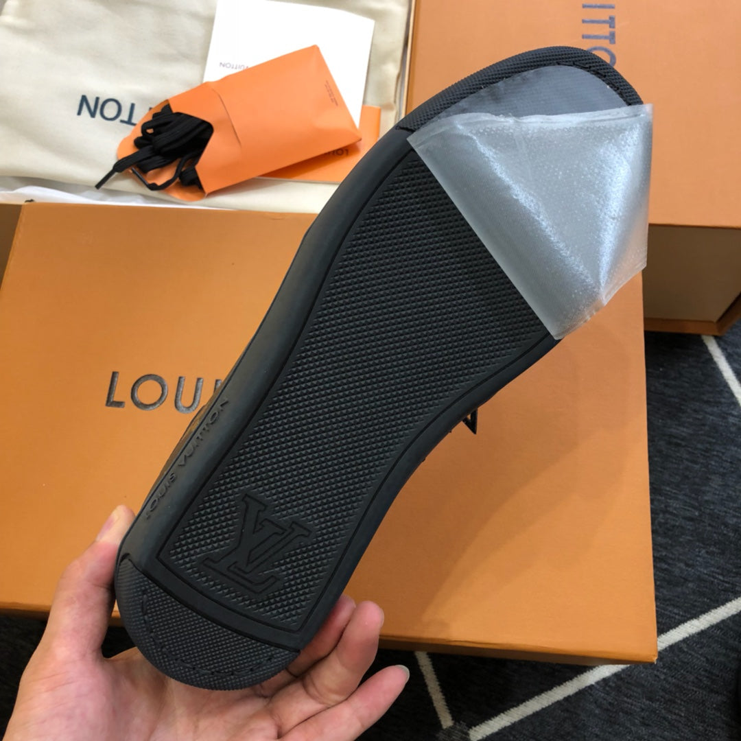 Lou-平底休閒鞋 經典款 咖色